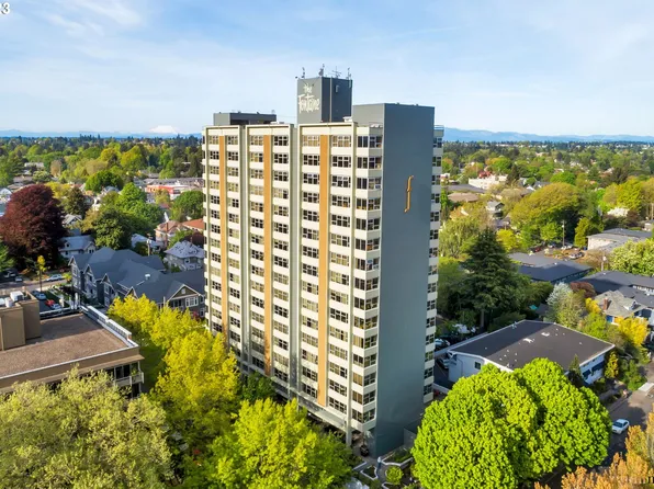 1220 NE 17th Ave APT 14D, Portland, OR 97232