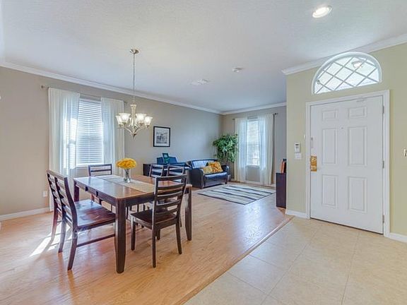 4th image of 2915 Whistlewood Dr