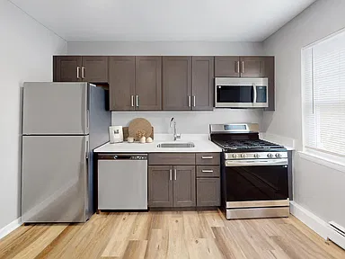 2 BR