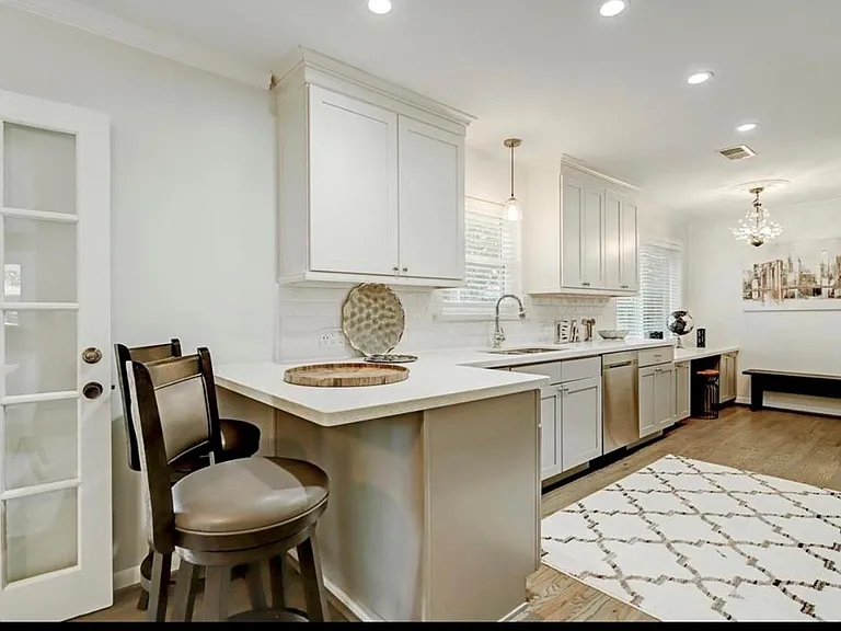 5403 Carew St — Photo 13