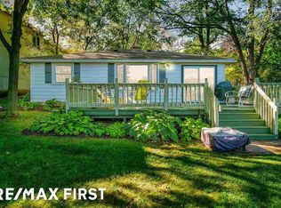 3448 Lexington Rd, Waterford, MI
