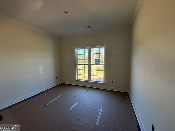 3rd image of 35620 Hendricks Rd