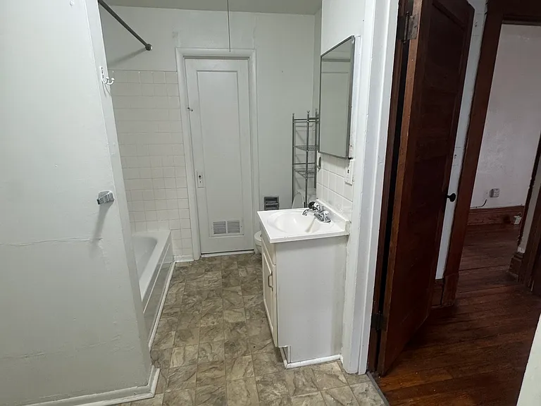 3721 Summit St #3 — Photo 8