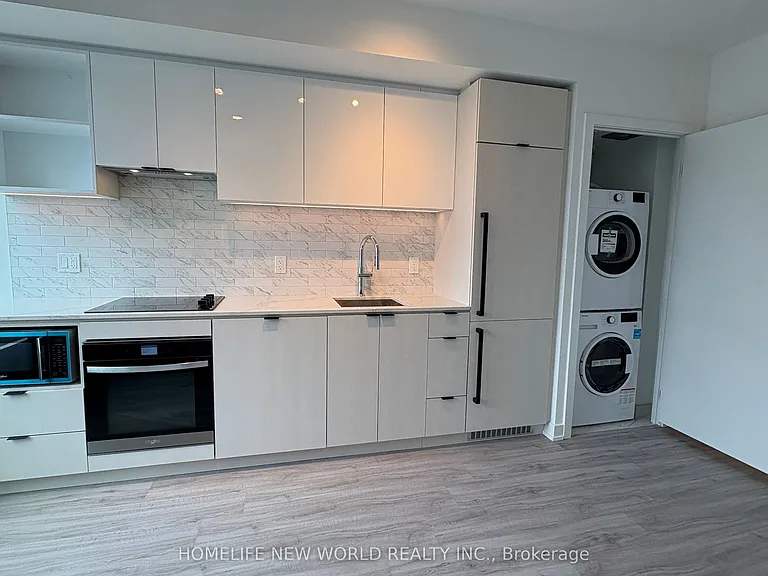 252 Church St #2502 — Photo 9