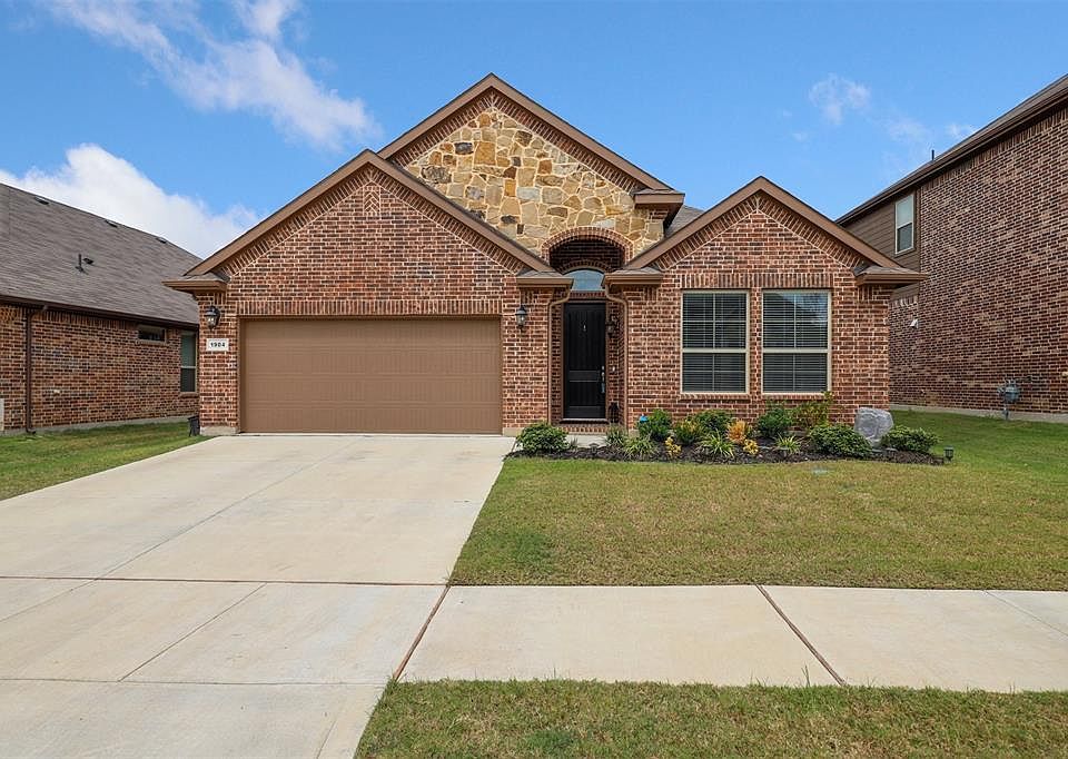 1st image of 1904 Moonsail Ln