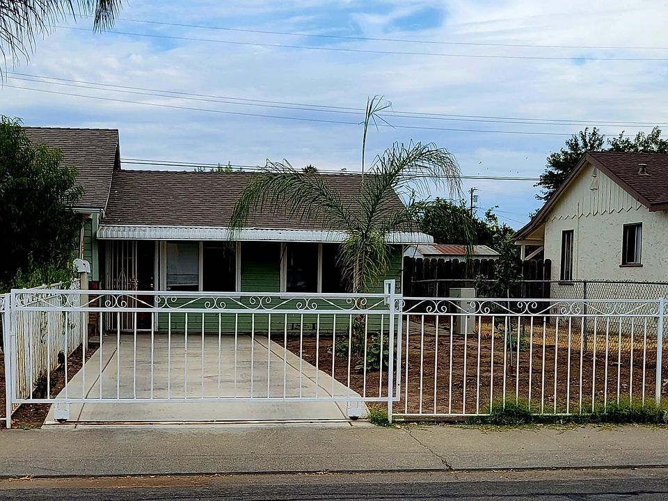 1st image of 2209 E Acacia St