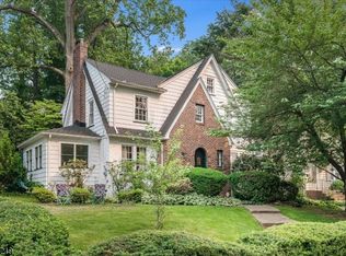 30 Kensington Ter, Maplewood, NJ 07040
