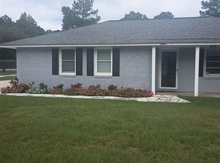 1202 E McIver Rd, Darlington, SC 29532