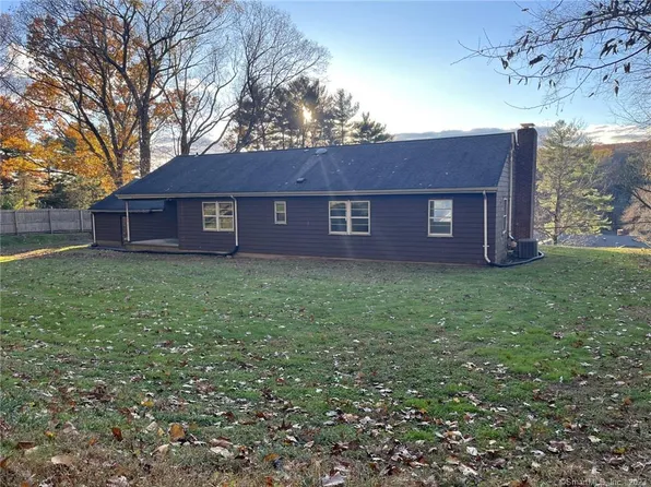106 Pinewood Trail, Trumbull, CT 06611