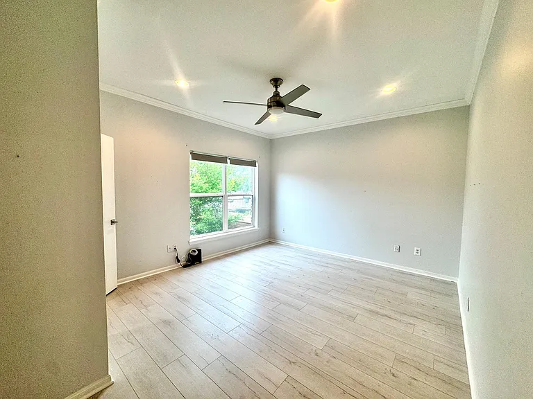 2323 Bering Dr #2 — Photo 36