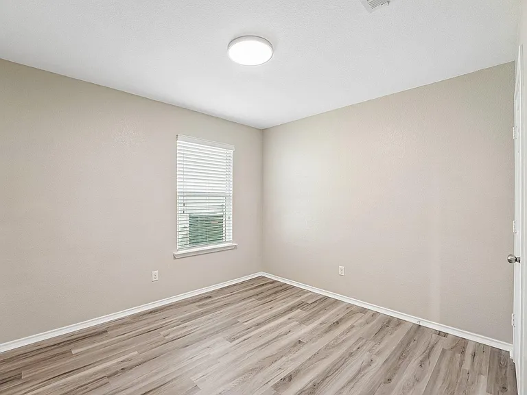 9209 Bowfield Dr — Photo 19