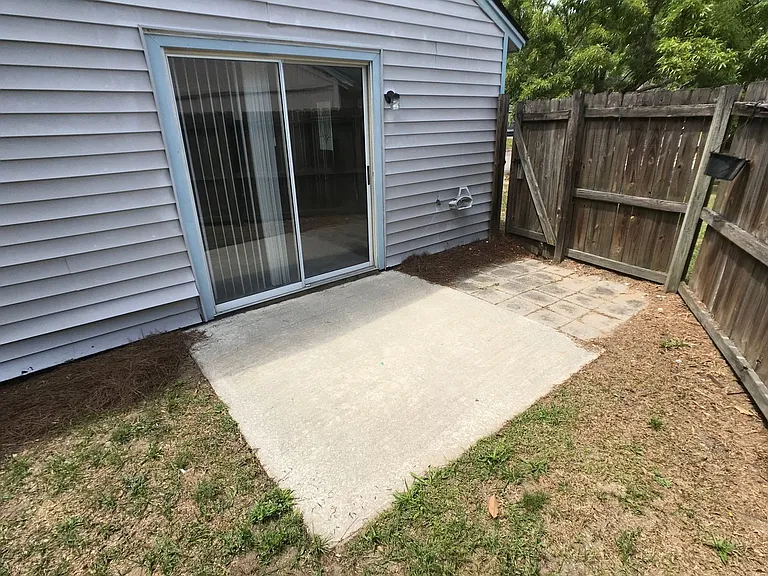47 Quail Forest Dr — Photo 12