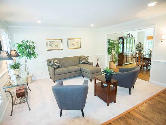 5th image of 108 Dorie Dr