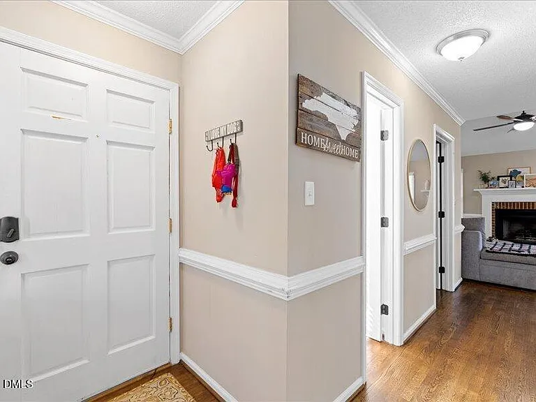 8625 Vanburgh Ct — Photo 14