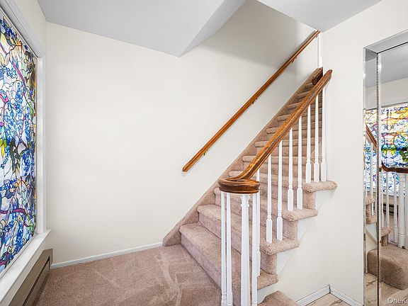 3rd image of 11D Rothwell Drive