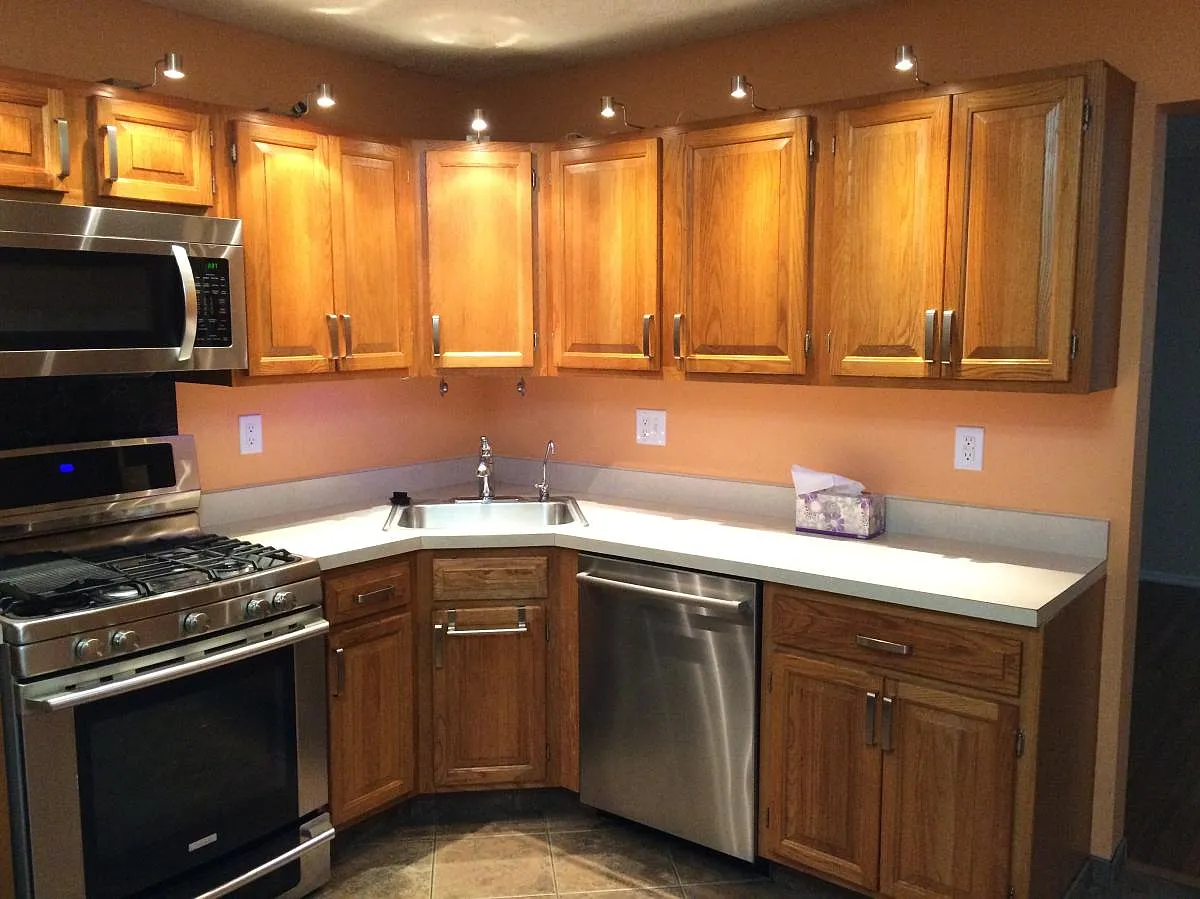 2 bed, 1229 sqft, $2,300 — Photo 2