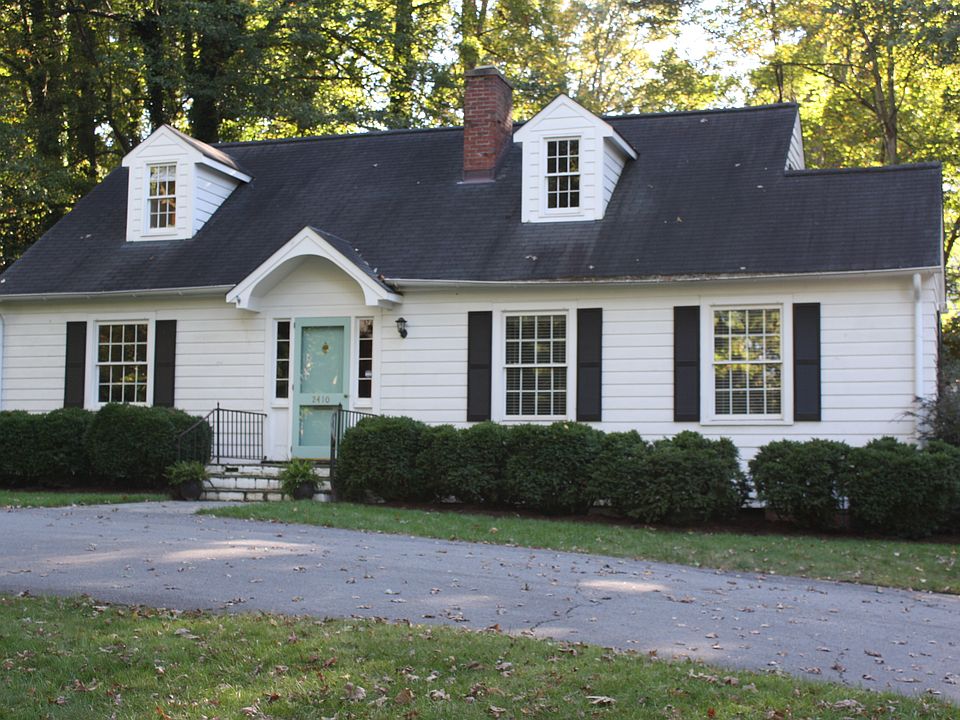 2410 Greenbrier Road