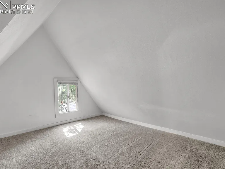 230 E San Miguel St — Photo 25