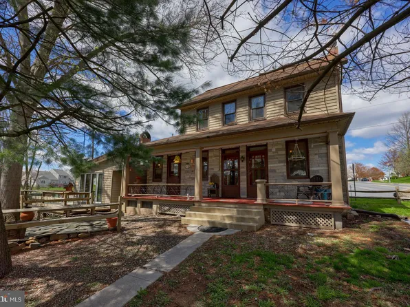 612 Radio Rd, Elizabethtown, PA 17022