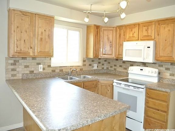5th image of 3286 W Blueridge Dr