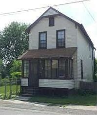 2nd image of 611 Green St