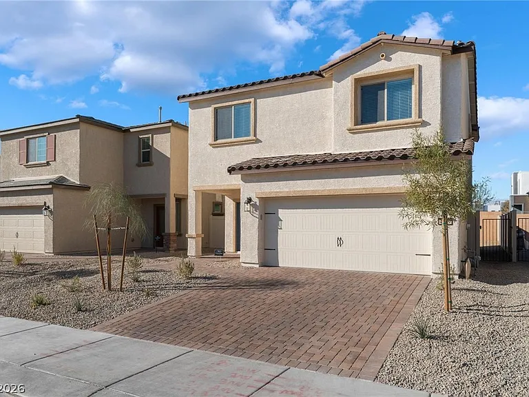 4149 Gold Desert St — Photo 3