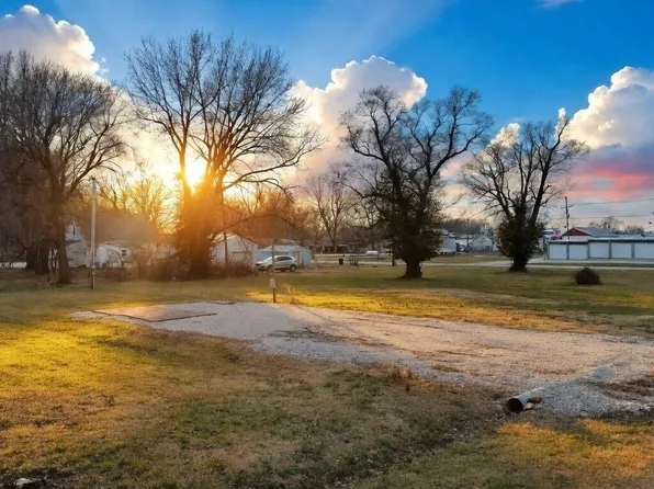 11746 E Dewey Street, Weaubleau, MO 65774