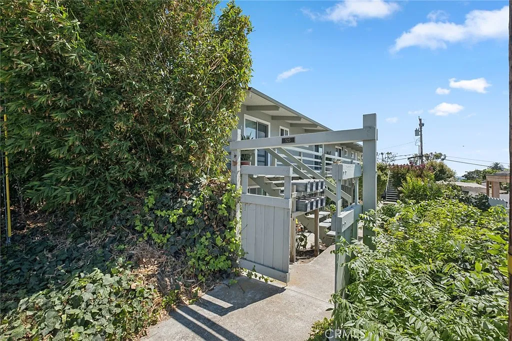 1 bed, 604 sqft, $3,400 — Photo 1