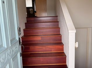 947 Laki Rd, Honolulu, HI 96817