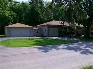 82 Elmtree Rd, Orchard Park, NY 14127