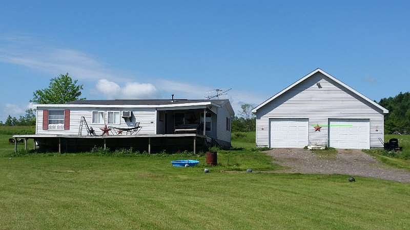 2nd image of 864 Phillip Rd