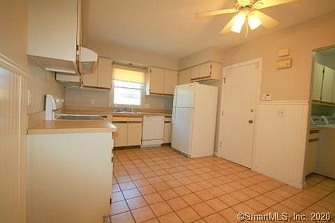 4th image of 291 Fountain St #1