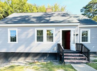 216 Oakland Dr, Fayetteville, NC 28301