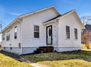 1 Clark St, Plymouth, MA 02360