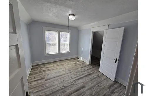 2509A N Buffum St Photo 1