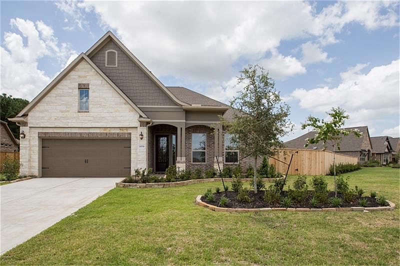 1st image of 18539 Florence Bend Dr