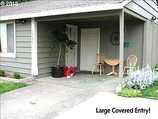 2nd image of 1926 W 27th St