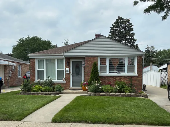 (undisclosed Address), Bellwood, IL 60104