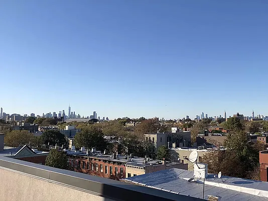 Rented by Premier Metro Realty Corp | media 27