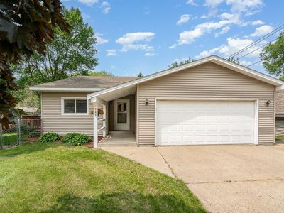 949 Xenia Ave NW, Elk River, MN, 55330