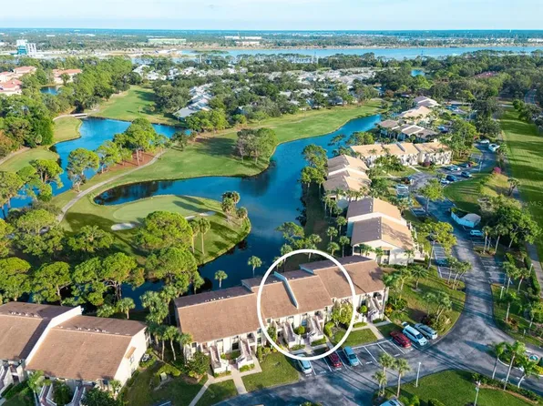 4610 Weybridge St #24, Sarasota, FL 34235