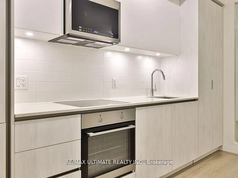 8 Widmer St #515 — Photo 23