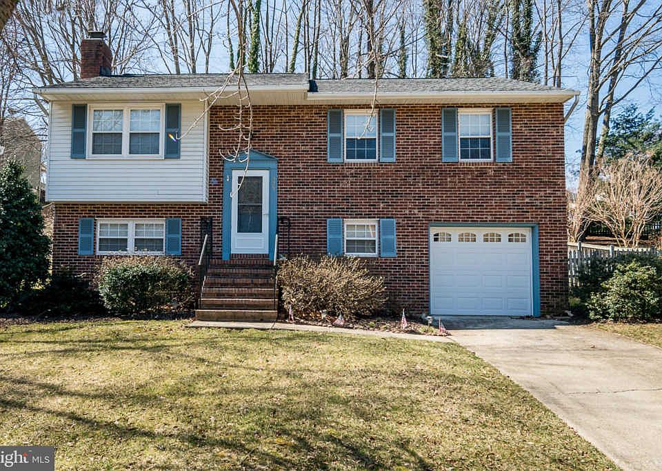 1st image of 529 Norton Ln