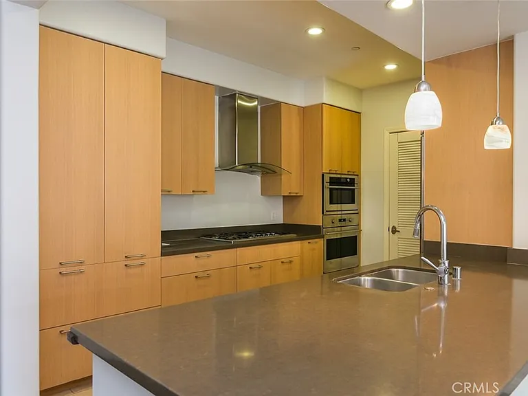 268 Caruso Ave — Photo 17