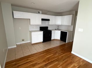 132 Grant Ave #2, Jersey City, NJ 07305