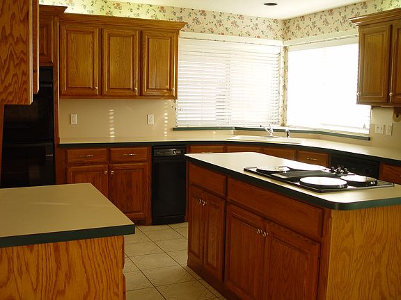 2nd image of 15609 Sugar Loaf Dr