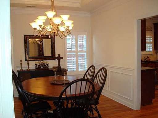 2nd image of 1560 Woodberry Run Dr