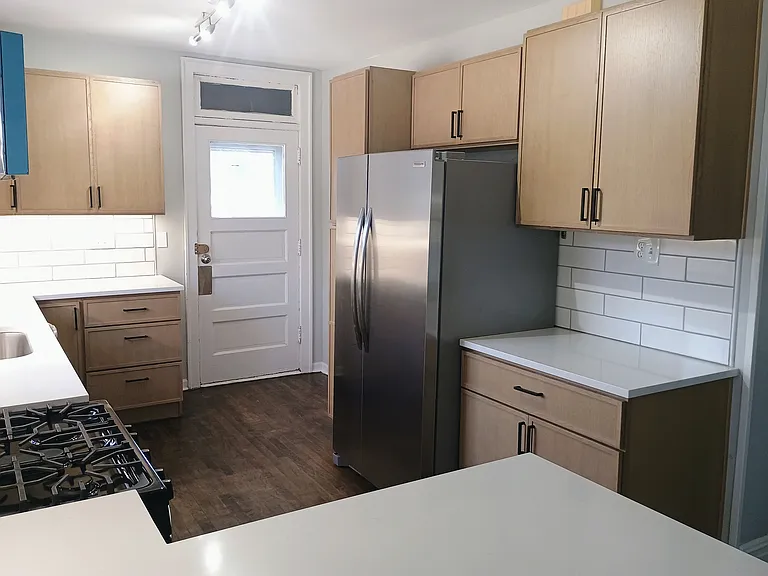 7444 N Damen Ave #3 — Photo 5