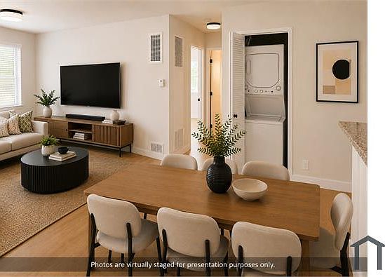 2nd image of 2622 S Hobart Blvd APT 14