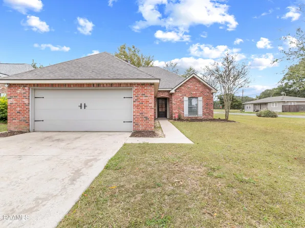 100 Saint Fabian Dr, Lafayette, LA 70520